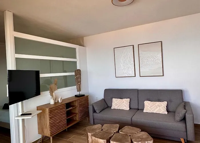 Blue Horizon - Luxury By The Sea شقة ماربيا