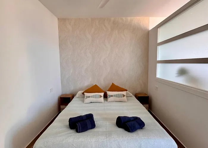 Blue Horizon - Luxury By The Sea